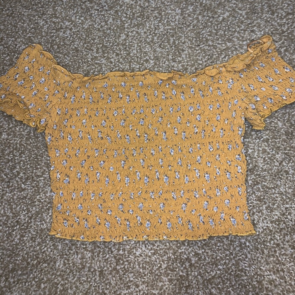 Abercrombie & Fitch crop top